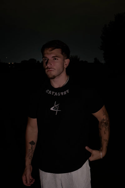 "Oni" Classic Fit T-Shirt