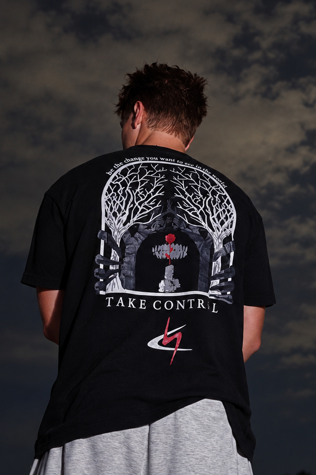 "To Conquer" Oversized T-shirt